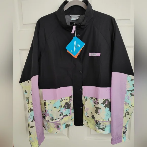 ~~COLUMBIA🩵PFG Windbreaker~~ - Picture 2 of 16